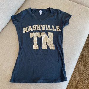 Pimatee Nashville Vneck t-shirt Medium